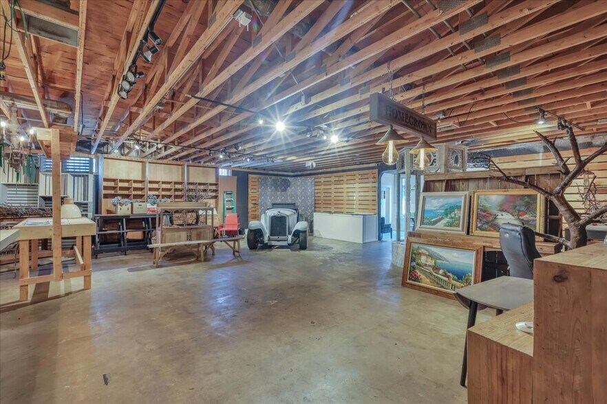 More Photos Of 23601 NE Wa-3, Belfair Freestanding For Sale