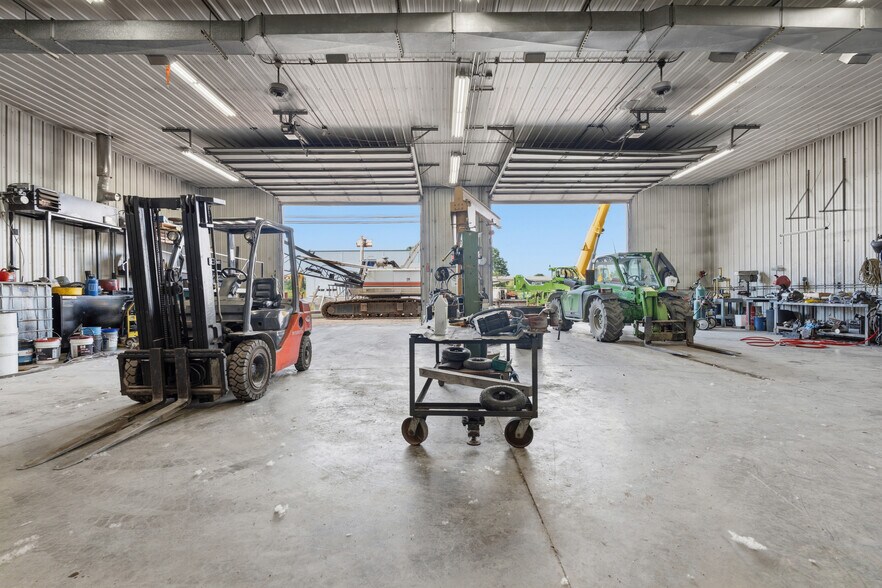 More Photos Of 751 County Route 37, Central Square Industrial For Lease