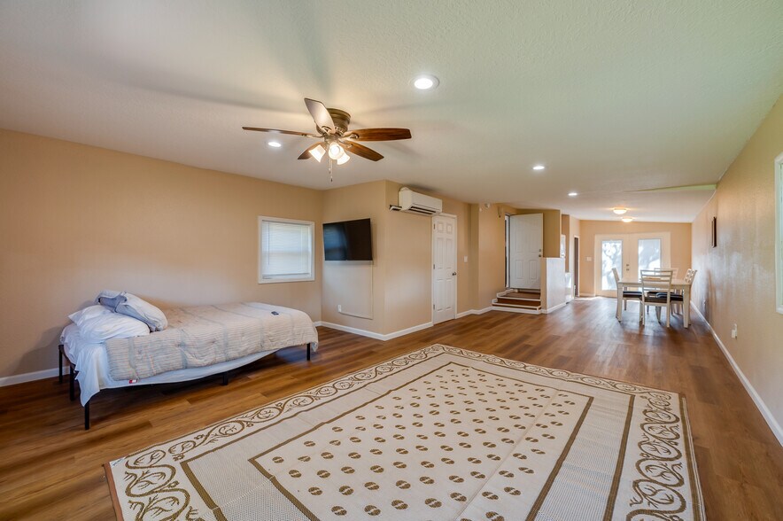 More Photos Of 116 Center St, Daytona Beach Office Residential For Sale