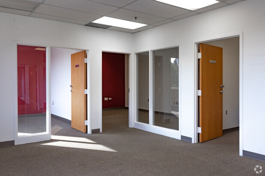 More Photos Of 14502 Greenview Dr, Laurel Office For Lease