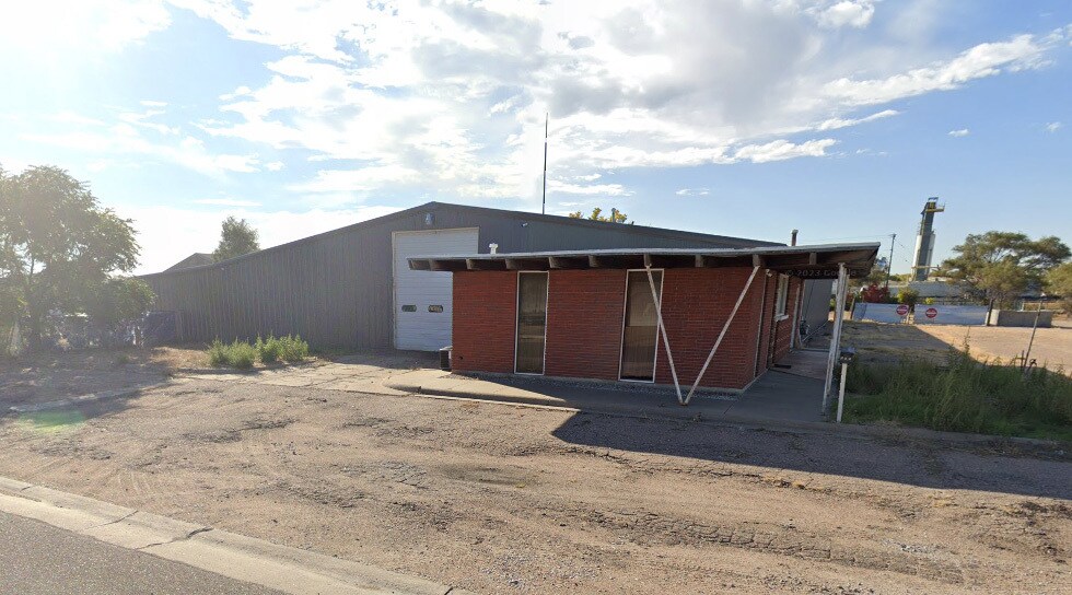 More Photos Of 810 S 7th St, Omaha Industrial For Sale
