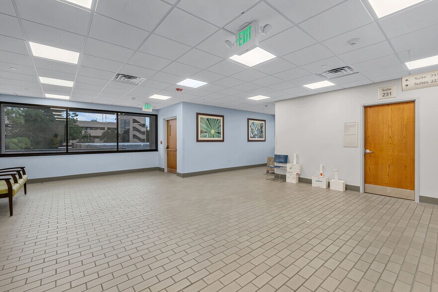 More Photos Of 661 E Altamonte Dr, Altamonte Springs Medical For Sale