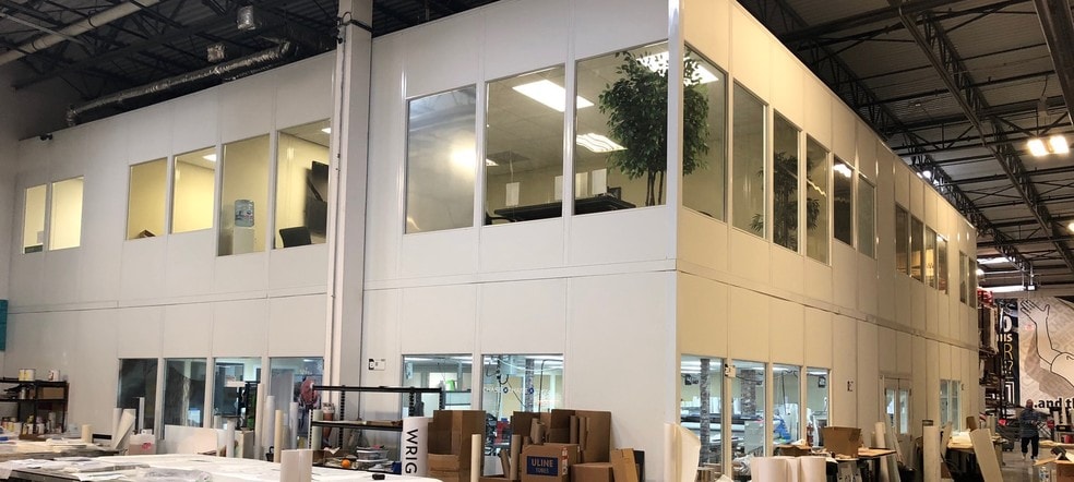 More Photos Of 1800 Lunt Ave, Elk Grove Village Warehouse For Sale