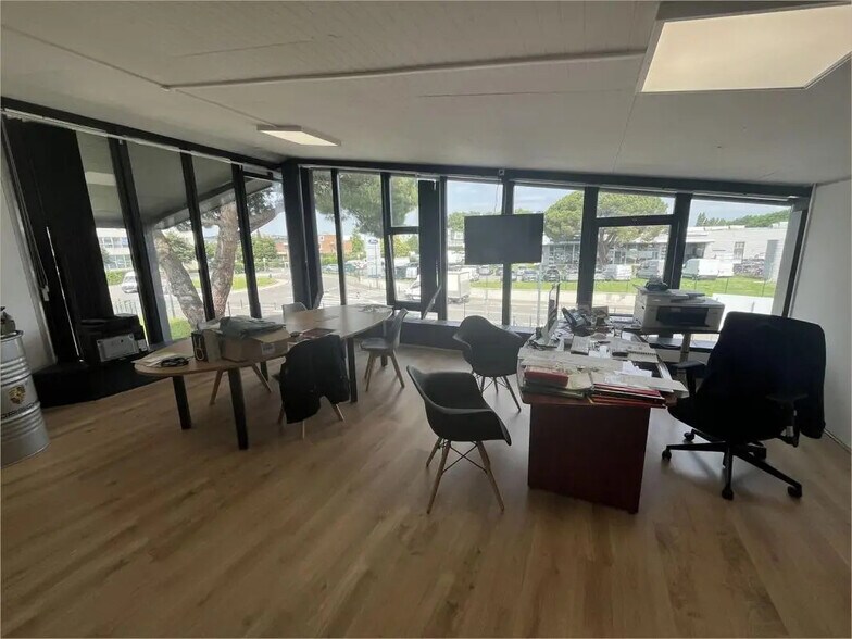 More Photos Of 18 Avenue Didier Daurat, Toulouse Office For Lease