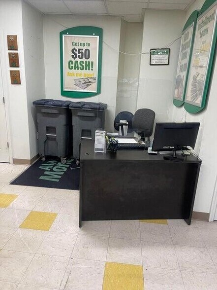 More Photos Of 136 St James Ave, Goose Creek Freestanding For Sale