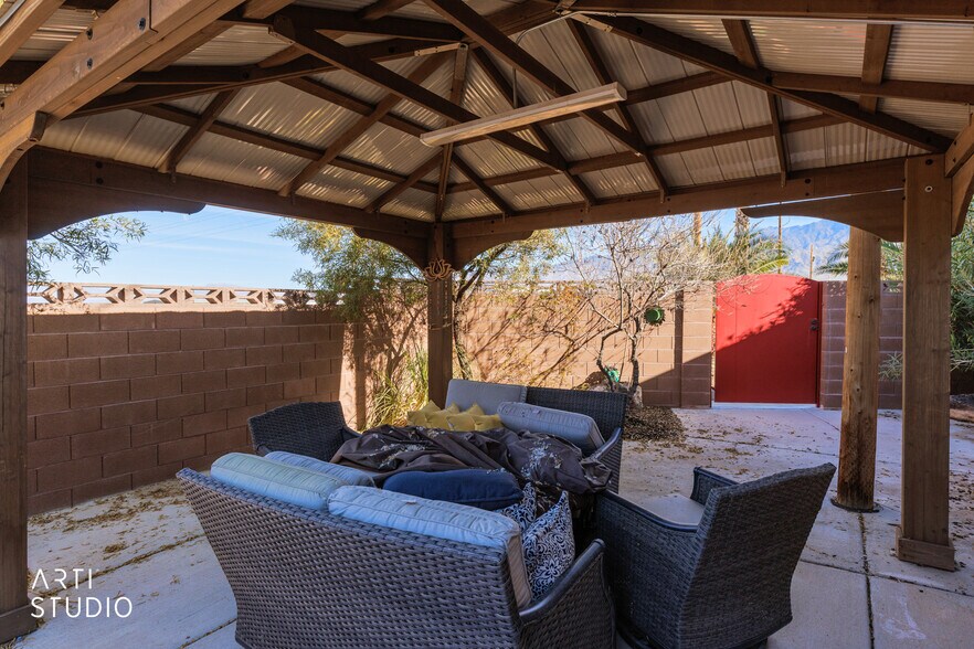 More Photos Of 3767 S Scenic Blvd, Littlefield Flex For Sale