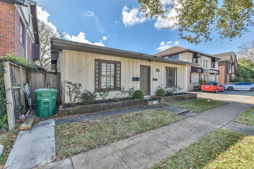 Primary Photo Of 815 W Gray St, Houston Specialty For Sale