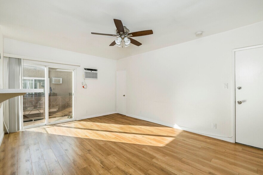 More Photos Of 423 N Harvard Blvd, Los Angeles Apartments For Sale
