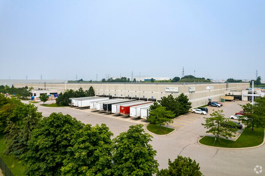 More Photos Of 1001 Thornton Rd S, Oshawa Distribution For Lease