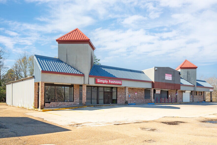 More Photos Of 3111 W Capitol St, Jackson Storefront For Lease