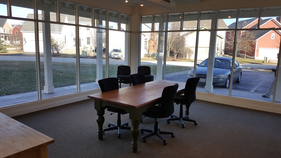 More Photos Of 960-970 Harris Rd, Grayslake Coworking Space