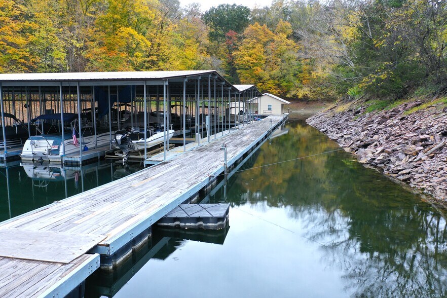 More Photos Of 440 Arlon Webb Rd, Celina Marina For Sale