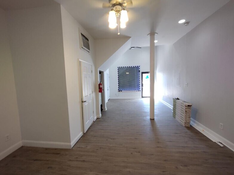 More Photos Of 4359-4363 N 9th St, Philadelphia Storefront Retail Office For Lease