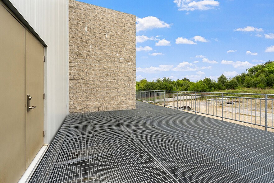 More Photos Of 51 R W Moore Ave, Orange Manufacturing For Sale