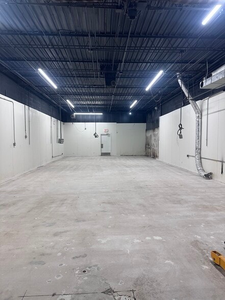 More Photos Of 4136 N Kedzie Ave, Chicago Medical For Sale