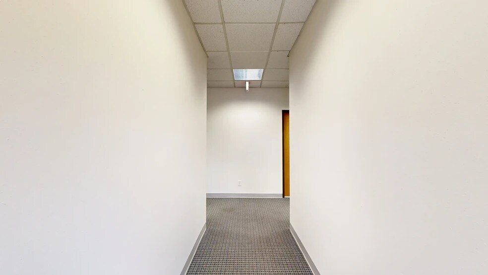 Primary Photo Of 1205 W Carrier Pky, Grand Prairie Unknown For Lease