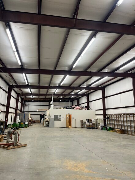 More Photos Of 4002 Sardis Dr, Monroe Light Distribution For Sale