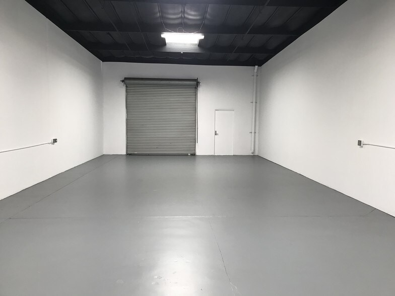 Primary Photo Of 1422 S Allec St, Anaheim Light Manufacturing For Lease