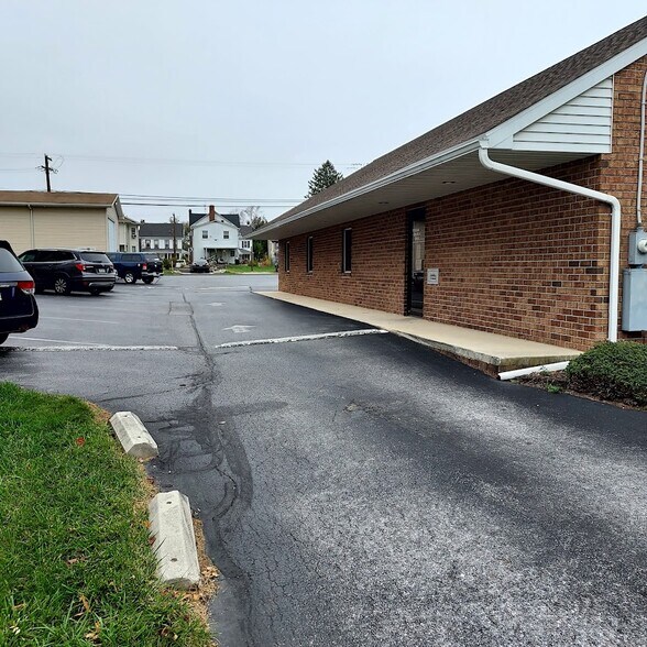 More Photos Of 335 Main St, Mcsherrystown Office For Lease