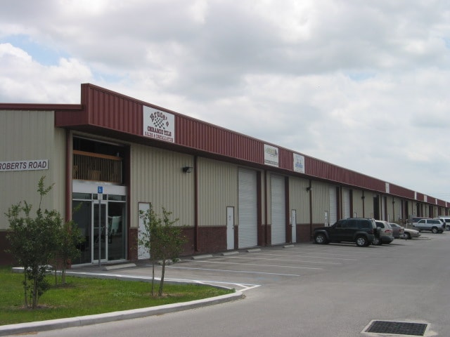 Primary Photo Of 930 Roberts Rd, Lake Hamilton Warehouse For Lease