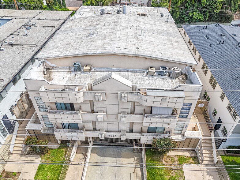 More Photos Of 6034 Fulton Ave, Van Nuys Apartments For Sale