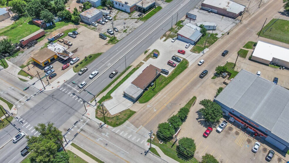 More Photos Of 1400-1402 S Texas Ave, Bryan General Retail For Sale