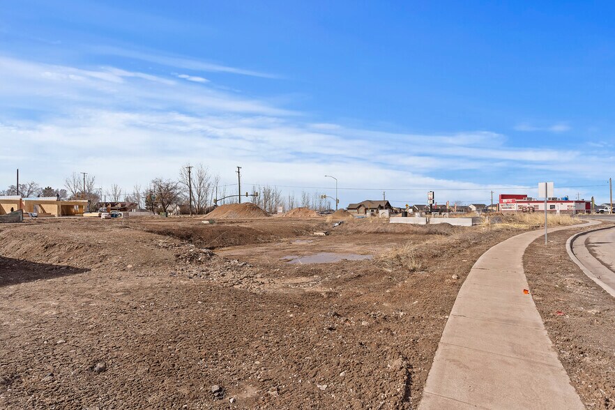 More Photos Of 2135 700 w, Harrisville General Retail For Lease