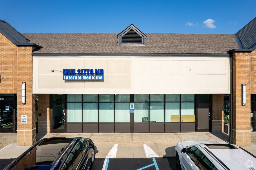 More Photos Of 51000-51336 Romeo Plank Rd, Macomb Township Unknown For Lease