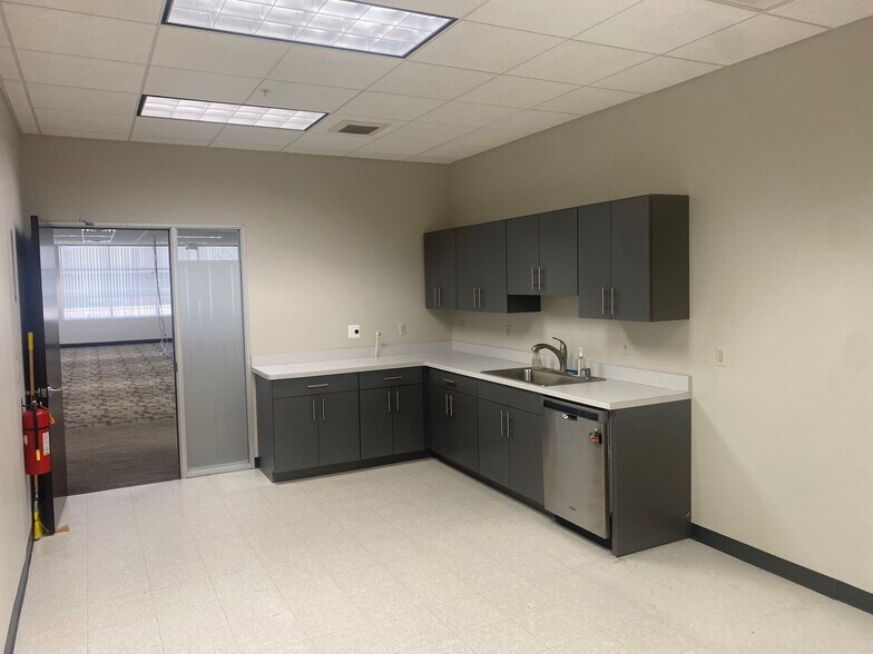 More Photos Of 35501-35765 Mound Rd, Sterling Heights Unknown For Sale