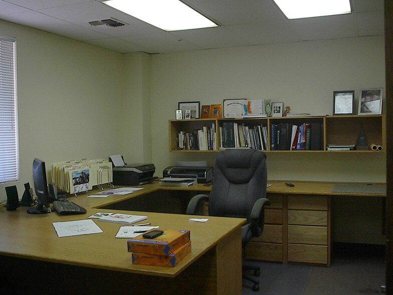 More Photos Of 5510 N Highway 81, Enid Warehouse For Lease