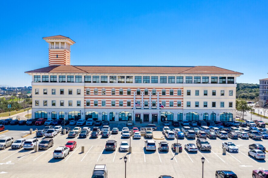 More Photos Of 17802 Interstate 10 W, San Antonio Office For Lease