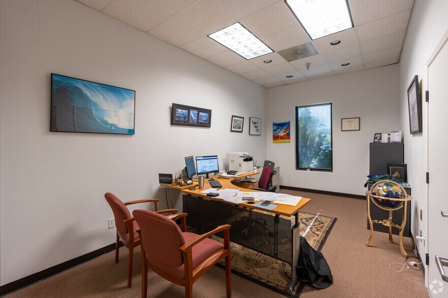 More Photos Of 45 W Easy St, Simi Valley Warehouse For Lease