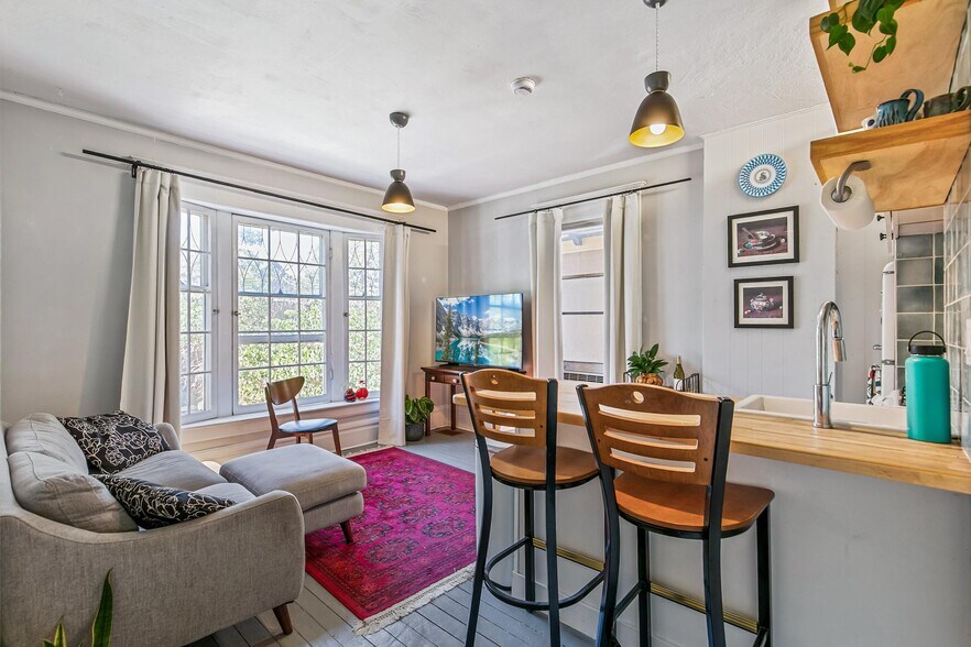 More Photos Of 1138 N Clarkson St, Denver Apartments For Sale