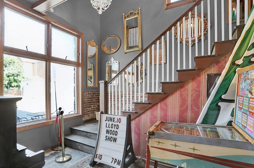 More Photos Of 111 S Walnut St, Edinburgh Theater Concert Hall For Sale