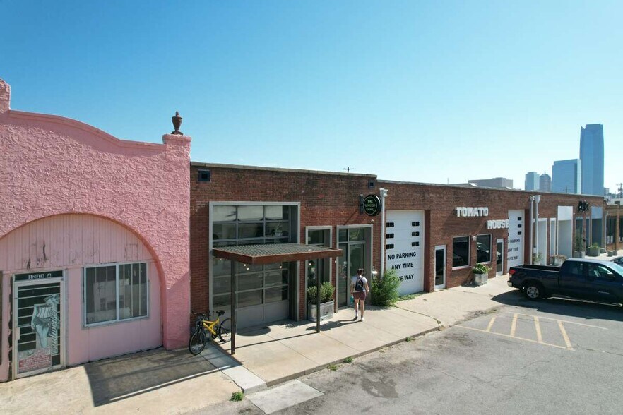 Primary Photo Of 1211 SW 2nd St, Oklahoma City Restaurant For Lease