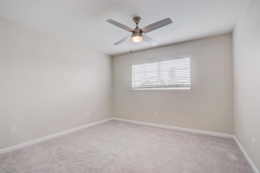 More Photos Of 1824 Thonig Rd, Houston Apartments For Sale