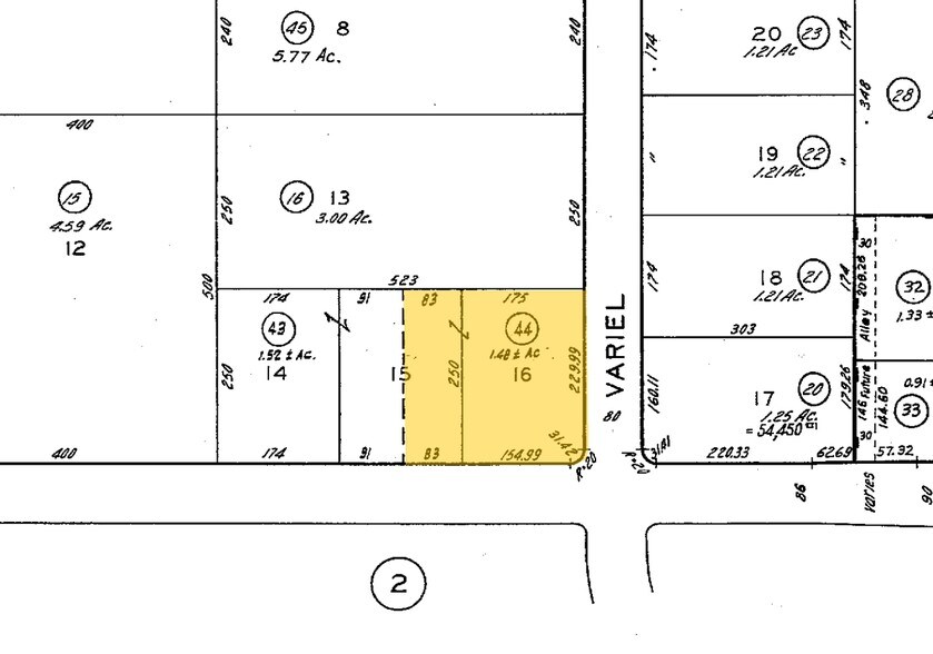 Primary Photo Of 21101-21115 Oxnard St, Woodland Hills Loft Creative Space For Lease