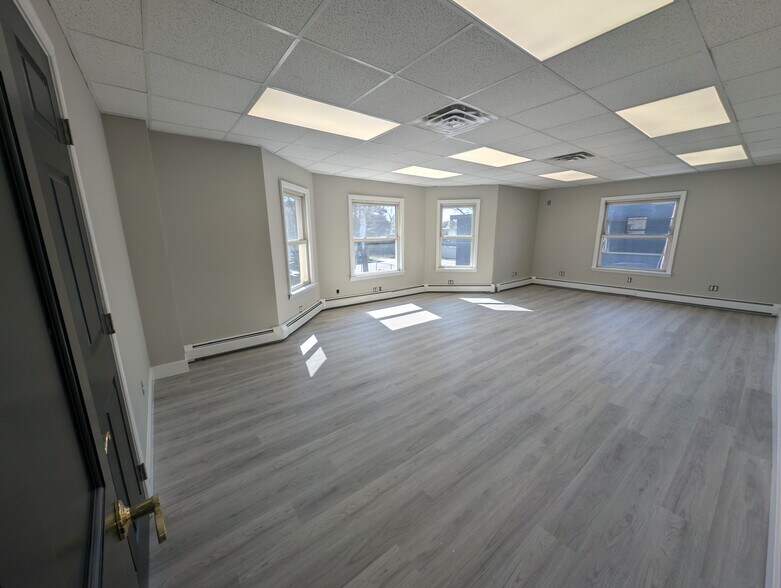 More Photos Of 1284 N Broad St, Hillside Office For Lease