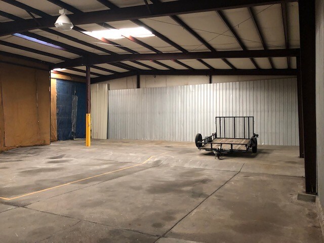 More Photos Of 6801 NW 50th St, Bethany Showroom For Sale