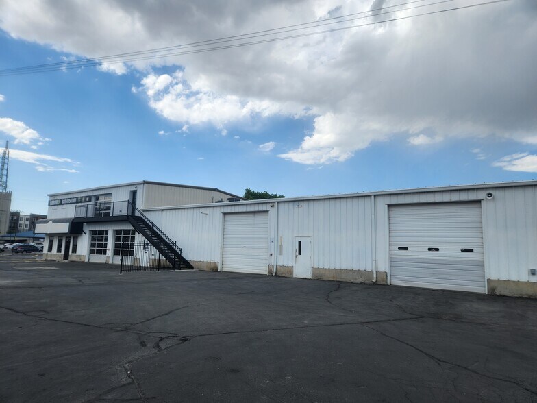More Photos Of 4231 S State St, Salt Lake City Warehouse For Lease