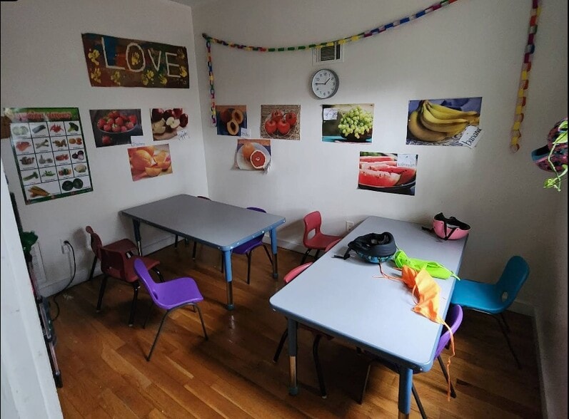 More Photos Of 958 Lafayette Ave, Brooklyn General Retail For Lease