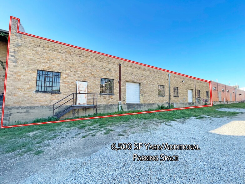 More Photos Of 122 Riveredge Dr, Dallas Distribution For Lease
