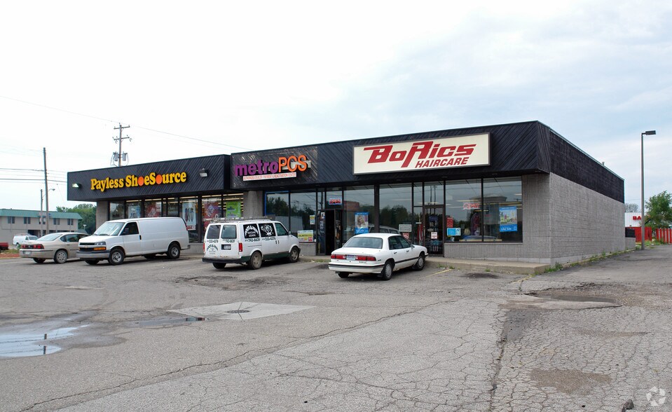 More Photos Of 3600 S Dort Hwy, Flint Unknown For Lease