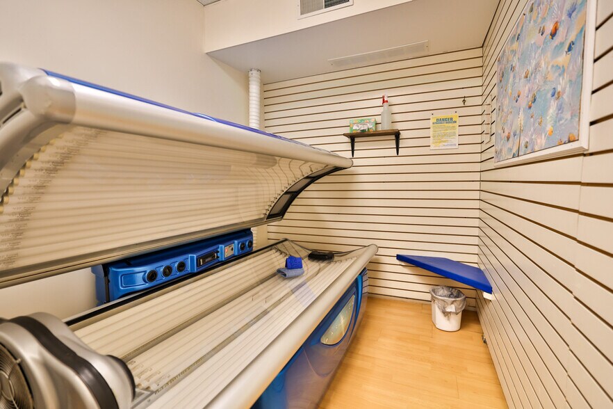 More Photos Of 1103 E Acton Ave, Wood River General Retail For Sale