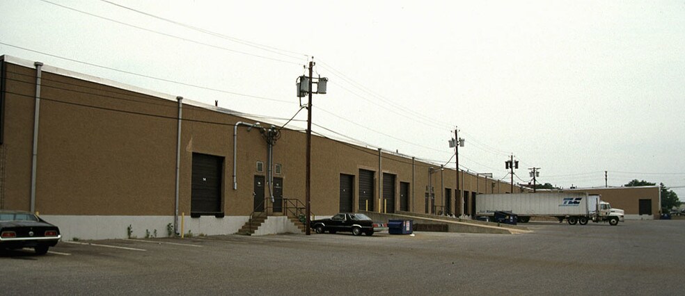 More Photos Of 2615 River Rd, Cinnaminson Light Distribution For Lease