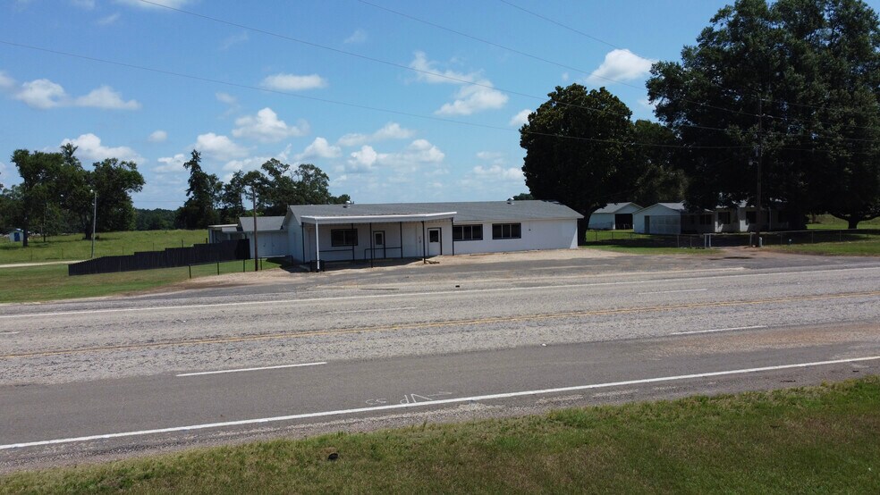 More Photos Of 4846 US Highway 67 W, Simms Daycare Center For Sale