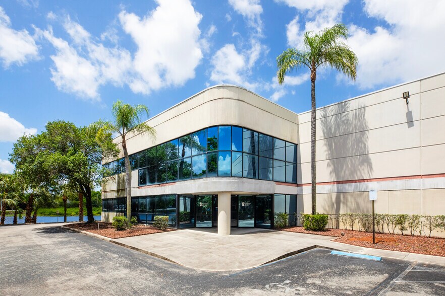 Primary Photo Of 13800 Logistics Center, Sunrise Manufacturing For Lease