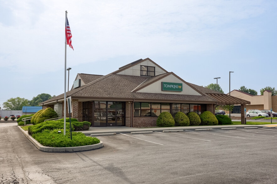 More Photos Of 4710 Penn Ave, Sinking Spring Freestanding For Lease