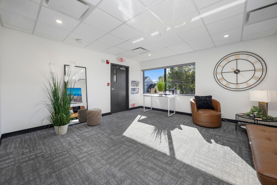 More Photos Of 419 E Market St, Sandusky Hotel For Sale