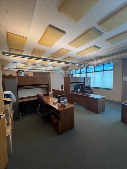More Photos Of 28 W North St, Danville Office For Sale